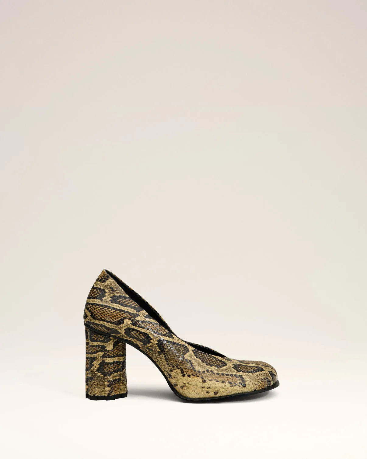 Beige Leather Piano Pump