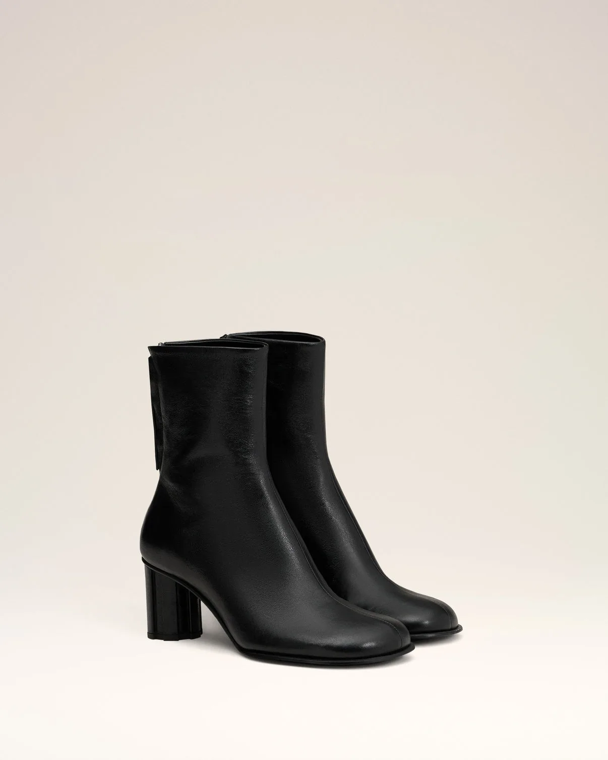 Black Leather Anatomical-toe Piano Boots
