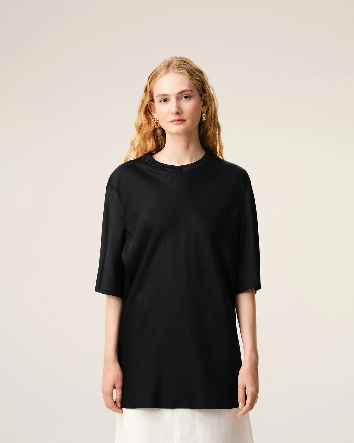 Black Satin Short Sleeves Rib Detail T-shirt