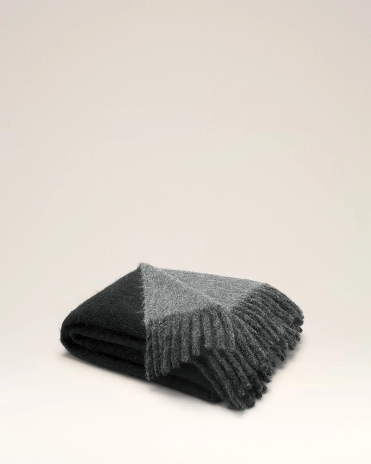 Black Wool Bicolor Double-Sided Blanket