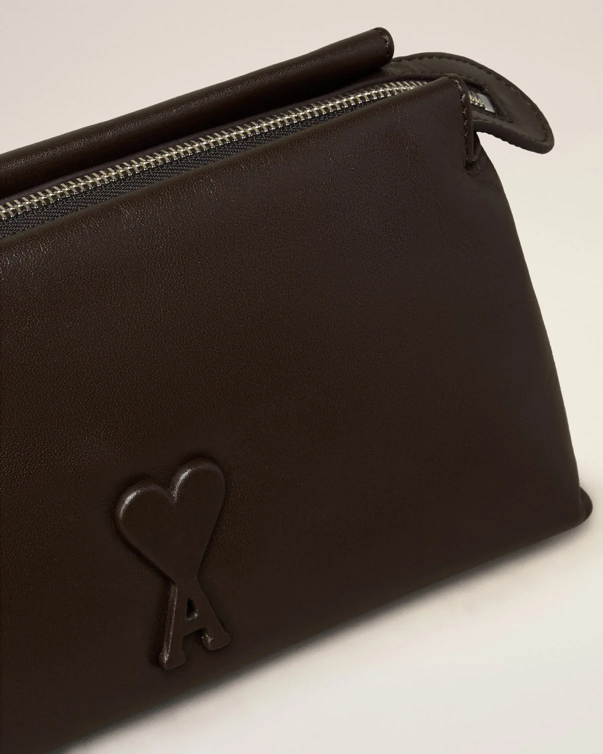 Voulez-Vous Pouch